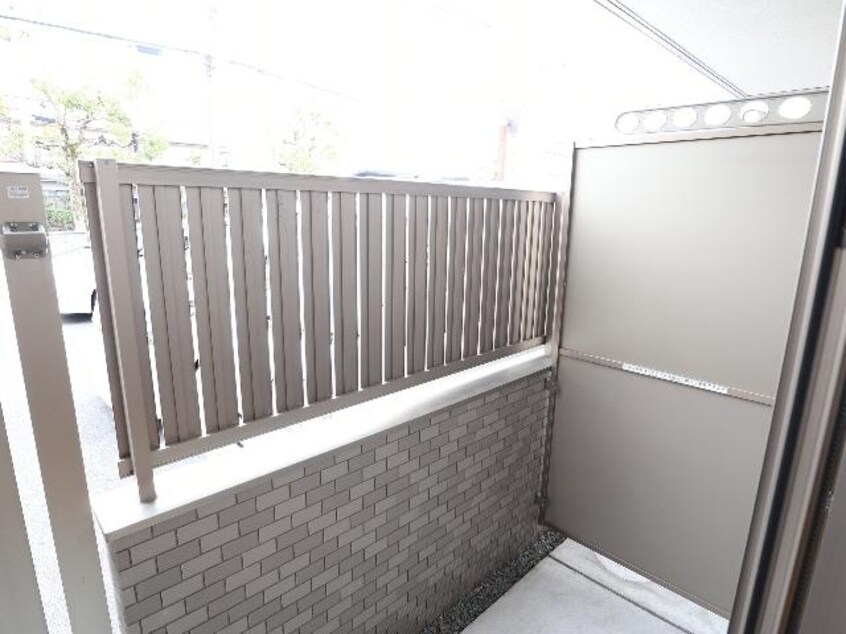  近鉄難波線・奈良線/近鉄奈良駅 徒歩9分 1階 築8年