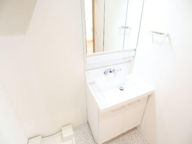  近鉄難波線・奈良線/新大宮駅 徒歩6分 2階 築8年