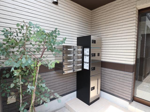  大和路線・関西本線/奈良駅 徒歩3分 1階 築8年