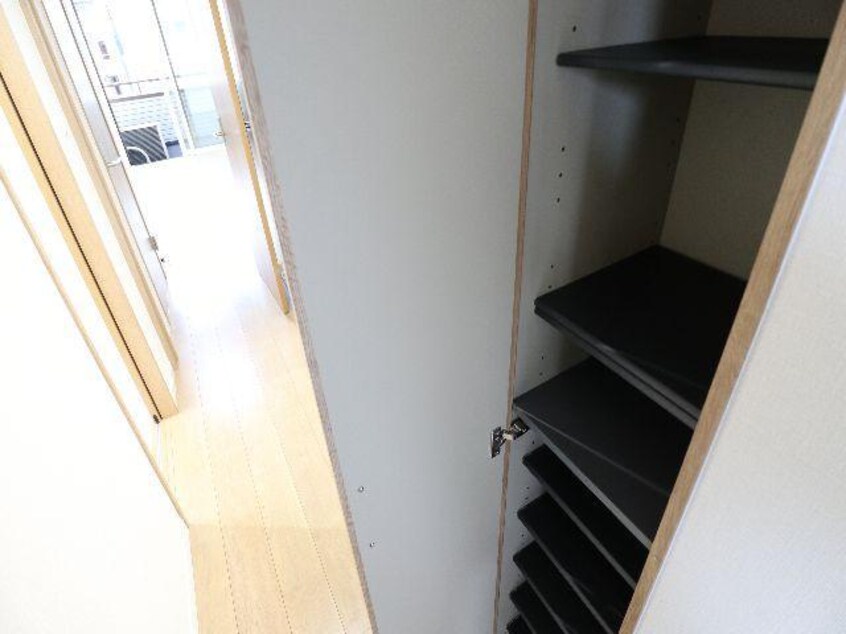  大和路線・関西本線/奈良駅 徒歩3分 1階 築8年