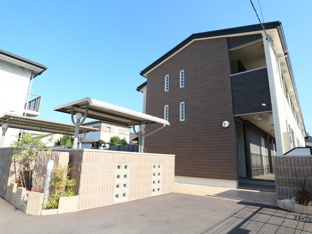  近鉄難波線・奈良線/新大宮駅 徒歩14分 2階 築8年