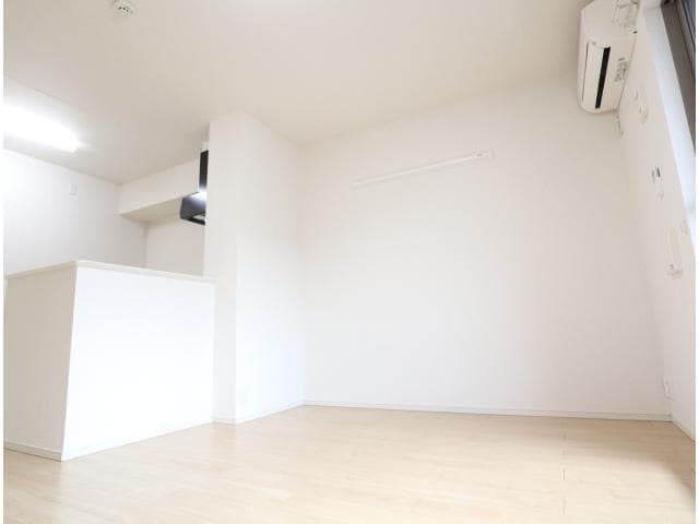  近鉄難波線・奈良線/新大宮駅 徒歩14分 2階 築8年