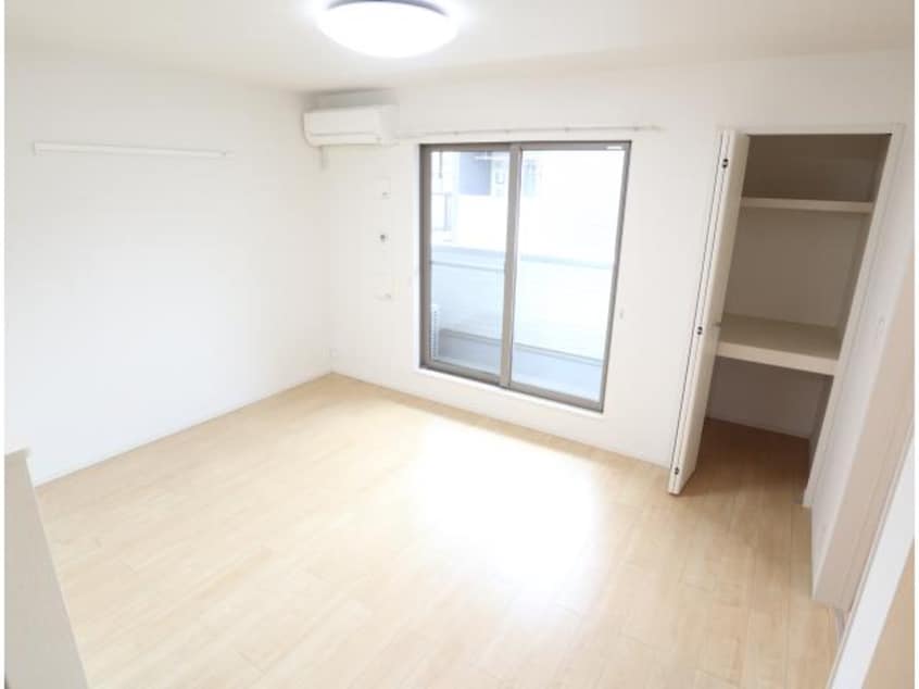  近鉄難波線・奈良線/新大宮駅 徒歩14分 2階 築8年