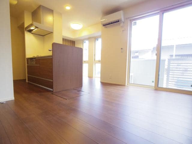  近鉄難波線・奈良線/新大宮駅 徒歩17分 1階 築7年