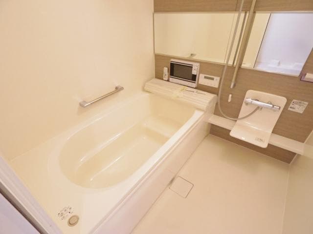  近鉄難波線・奈良線/新大宮駅 徒歩17分 1階 築7年