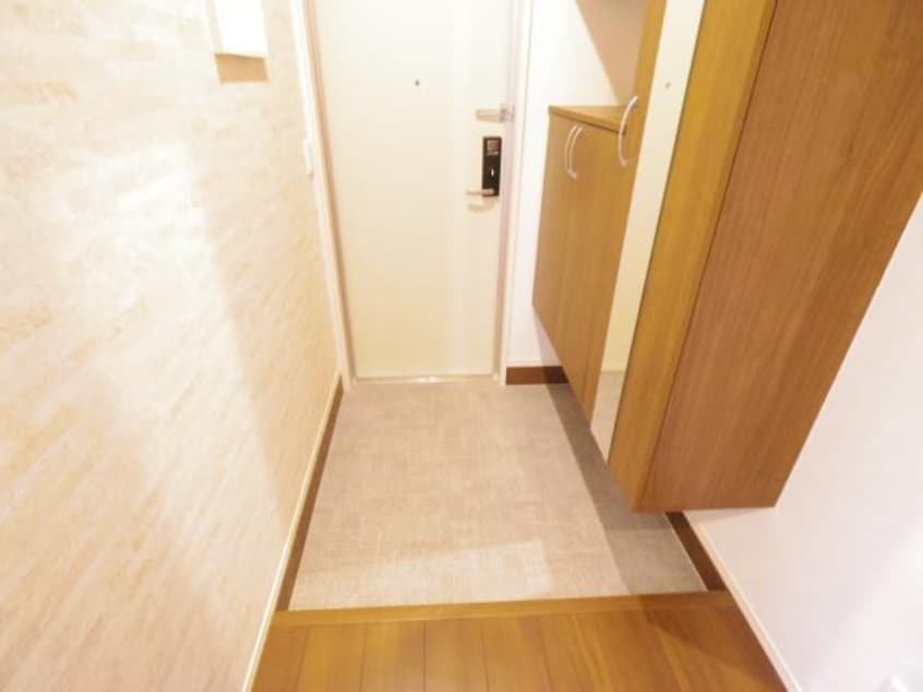  近鉄難波線・奈良線/新大宮駅 徒歩17分 1階 築7年