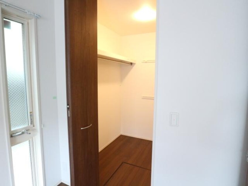  近鉄難波線・奈良線/近鉄奈良駅 バス14分北神殿下車:停歩5分 1階 築7年