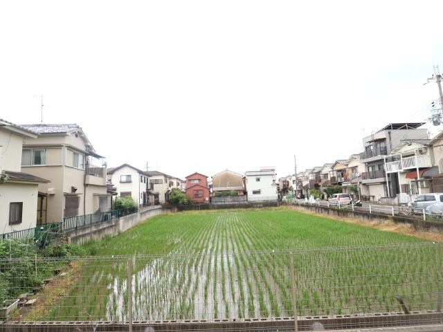  近鉄難波線・奈良線/近鉄奈良駅 バス14分北神殿下車:停歩5分 1階 築5年