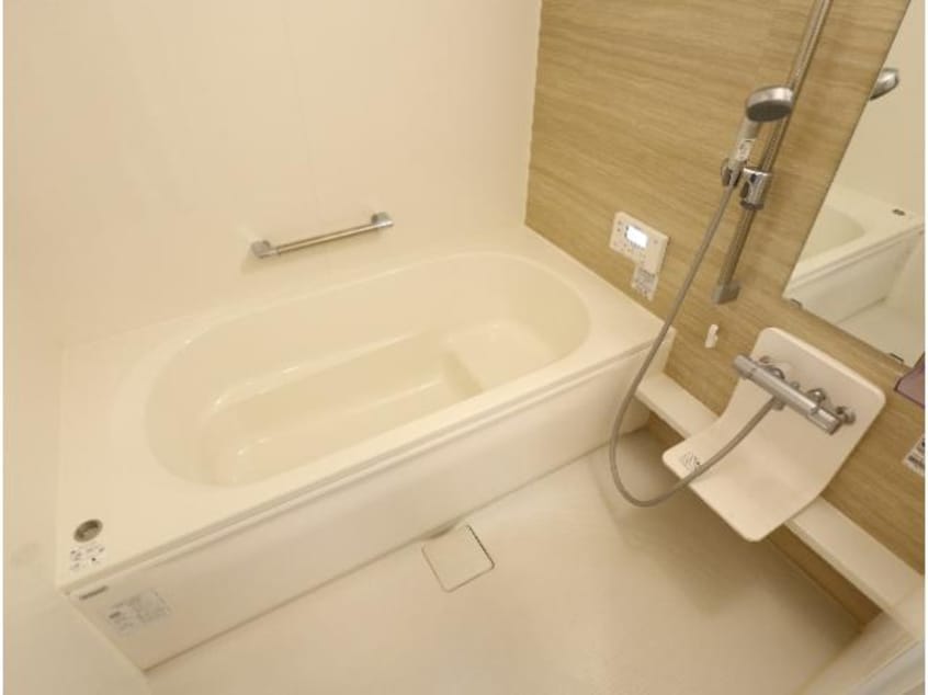  近鉄難波線・奈良線/近鉄奈良駅 バス20分西九条下車:停歩1分 2階 築7年