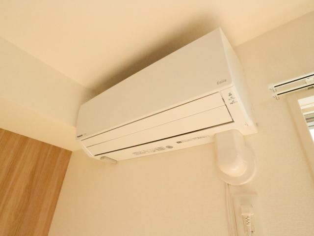  近鉄難波線・奈良線/近鉄奈良駅 バス20分西九条下車:停歩1分 1階 築7年