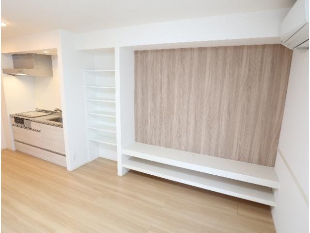  近鉄難波線・奈良線/近鉄奈良駅 バス20分西九条下車:停歩1分 1階 築7年