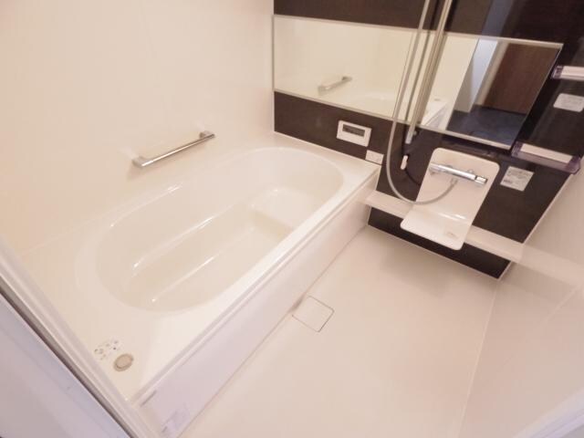  近鉄難波線・奈良線/新大宮駅 徒歩12分 2階 築6年