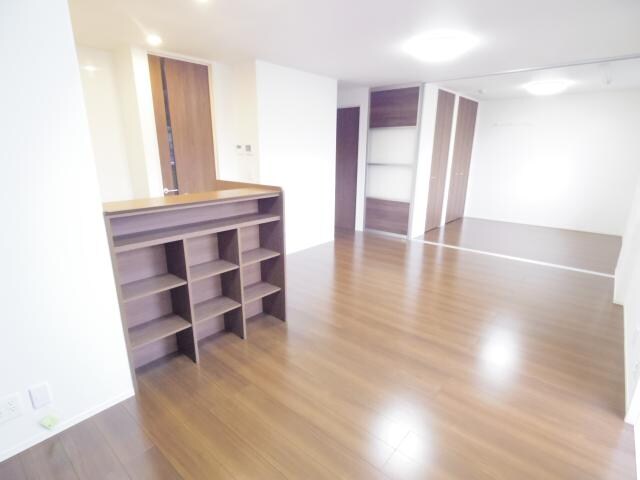  近鉄難波線・奈良線/新大宮駅 徒歩12分 2階 築6年