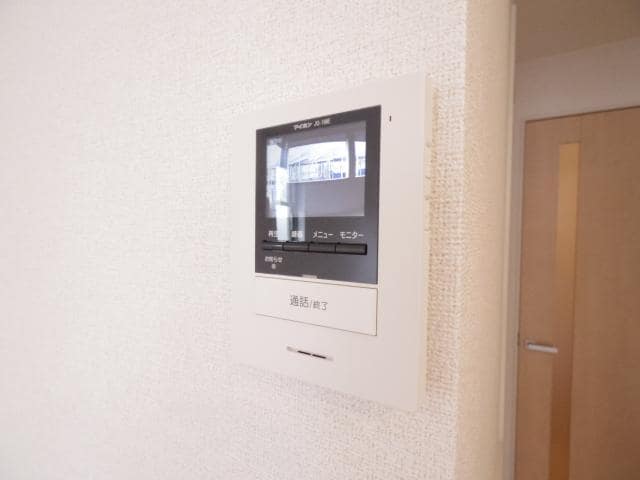  学研都市線<片町線>・JR東西線/木津駅 徒歩17分 1階 築6年