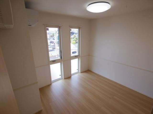  大和路線・関西本線/奈良駅 バス15分大和ハウス前下車:停歩5分 2階 築6年