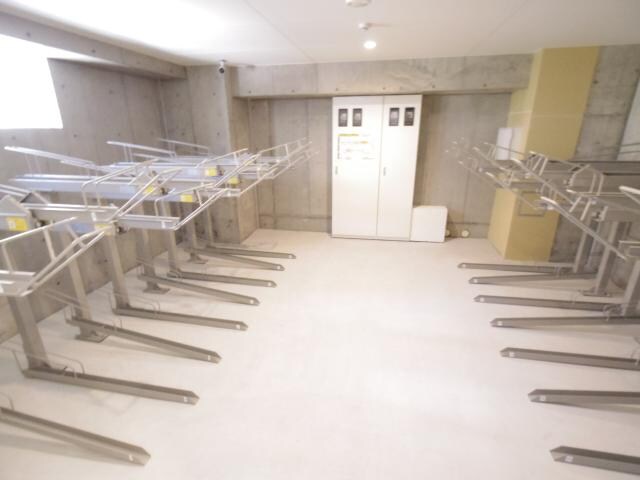  近鉄難波線・奈良線/新大宮駅 徒歩3分 5階 築6年