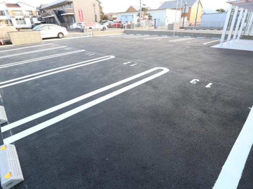 大和路線・関西本線/奈良駅 バス13分大和ハウス前下車:停歩4分 1階 築3年