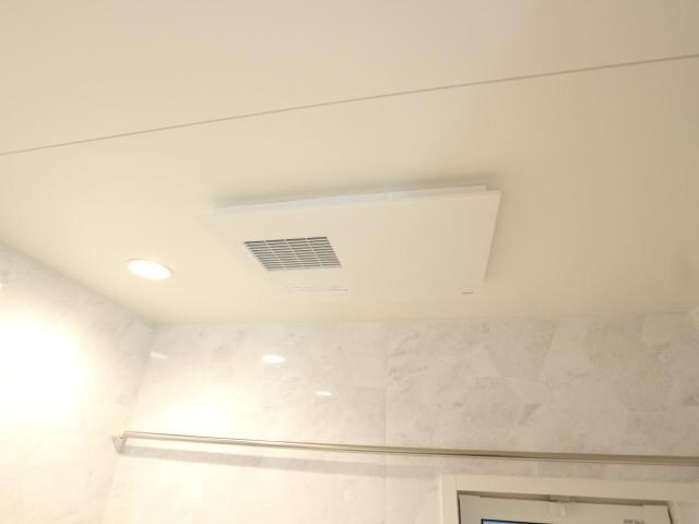  大和路線・関西本線/奈良駅 バス13分大和ハウス前下車:停歩4分 1階 築3年
