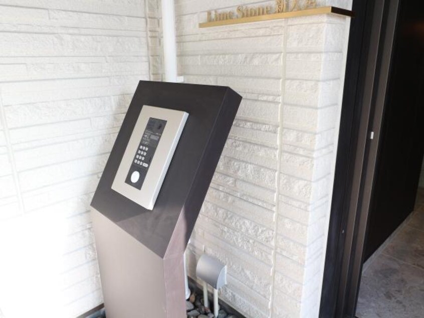  近鉄難波線・奈良線/新大宮駅 徒歩5分 4階 築3年