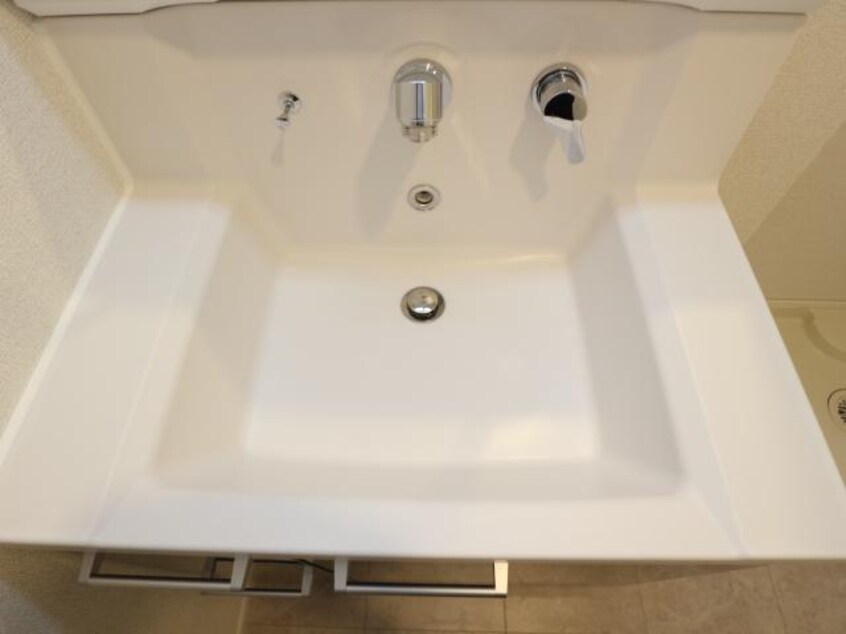  大和路線・関西本線/木津駅 徒歩8分 1階 築3年