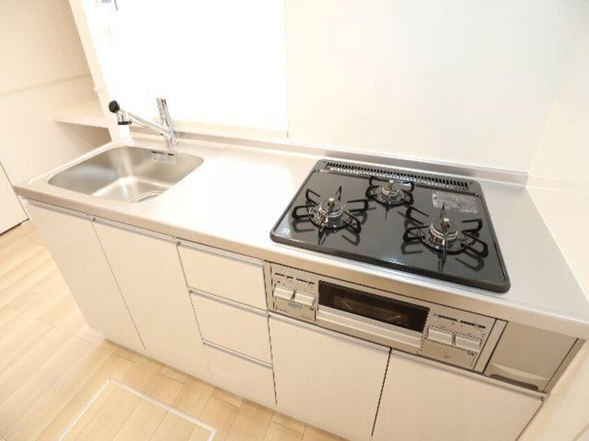  大和路線・関西本線/木津駅 バス5分市坂下車:停歩2分 1階 築3年