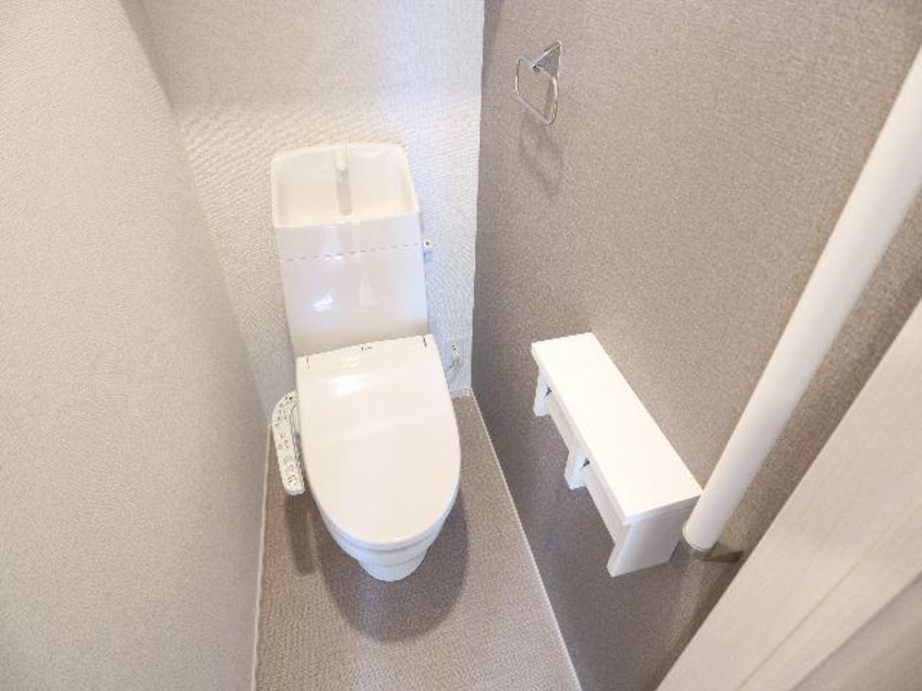  大和路線・関西本線/木津駅 バス5分市坂下車:停歩2分 1階 築3年