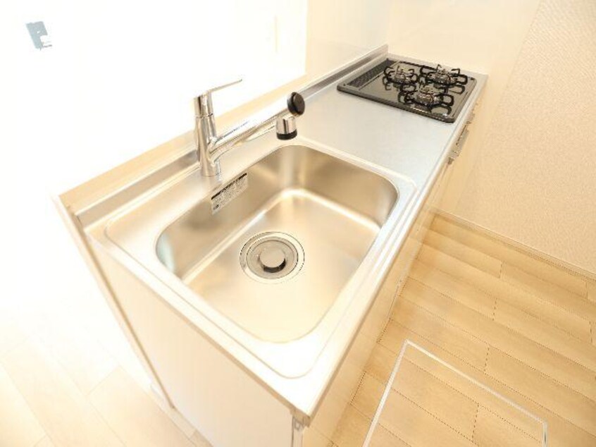  大和路線・関西本線/木津駅 バス5分市坂下車:停歩2分 1階 築3年