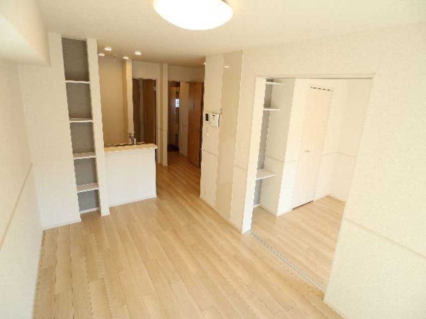  大和路線・関西本線/木津駅 バス5分市坂下車:停歩2分 1階 築3年