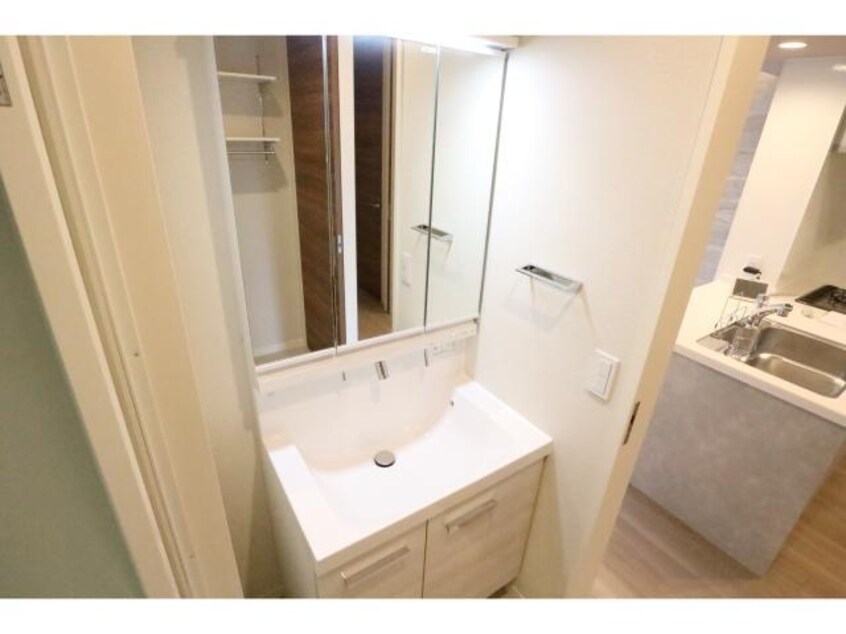  近鉄難波線・奈良線/新大宮駅 徒歩5分 4階 築2年