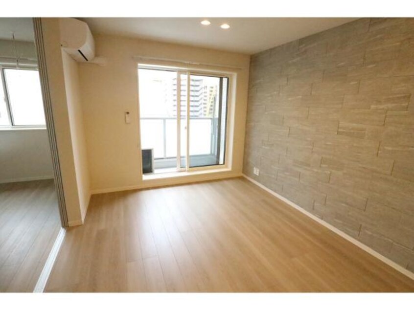  近鉄難波線・奈良線/新大宮駅 徒歩5分 4階 築2年