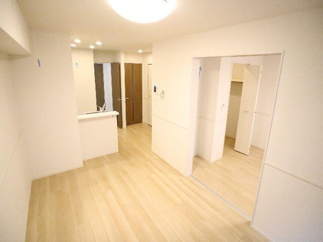  近鉄難波線・奈良線/近鉄奈良駅 バス13分宮の森東口下車:停歩2分 1階 築2年