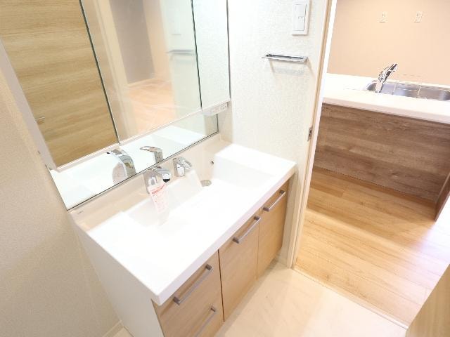  近鉄難波線・奈良線/近鉄奈良駅 徒歩3分 3階 築1年