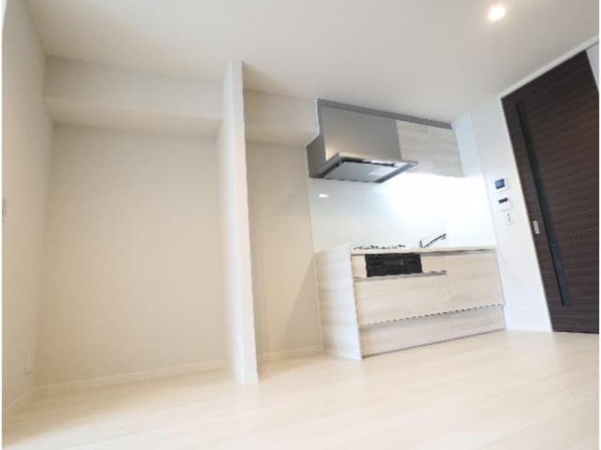  近鉄難波線・奈良線/新大宮駅 徒歩1分 3階 築2年