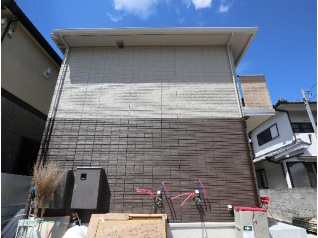  近鉄難波線・奈良線/近鉄奈良駅 徒歩9分 1階 築2年