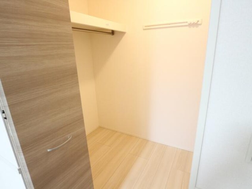  近鉄難波線・奈良線/近鉄奈良駅 徒歩9分 1階 築2年