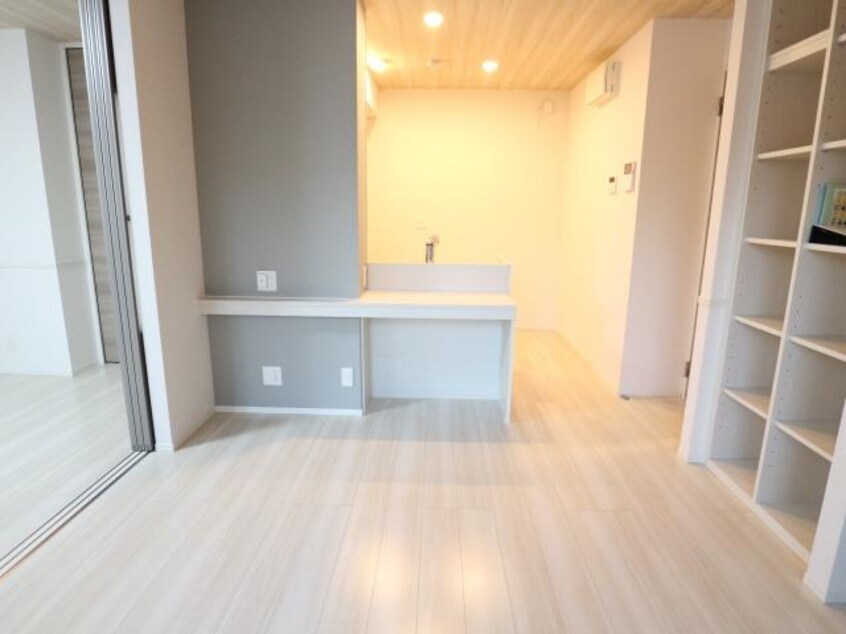  近鉄難波線・奈良線/近鉄奈良駅 徒歩9分 1階 築2年