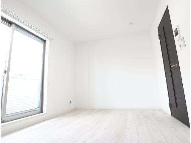  近鉄難波線・奈良線/新大宮駅 徒歩9分 3階 築2年