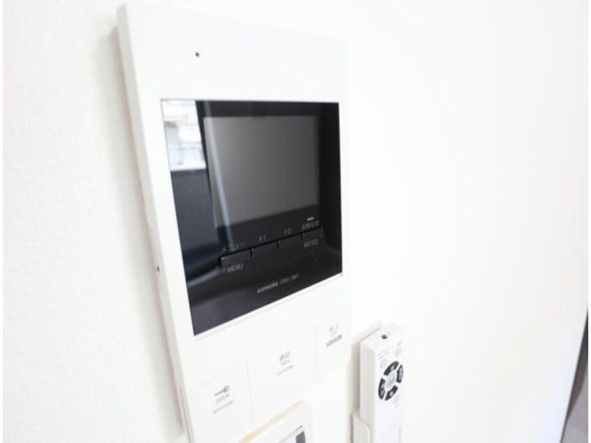  近鉄難波線・奈良線/新大宮駅 徒歩9分 3階 築2年