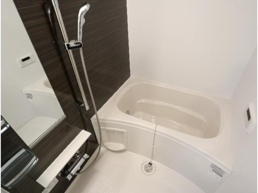  近鉄難波線・奈良線/近鉄奈良駅 徒歩9分 1階 築2年