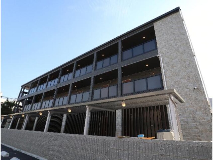  近鉄難波線・奈良線/近鉄奈良駅 徒歩9分 1階 築2年