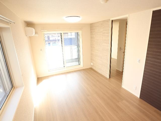  近鉄難波線・奈良線/近鉄奈良駅 徒歩13分 2階 築1年