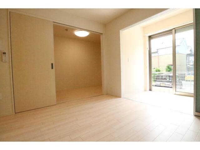  近鉄難波線・奈良線/近鉄奈良駅 バス17分三条大路4丁目下車:停歩4分 1階 築5年