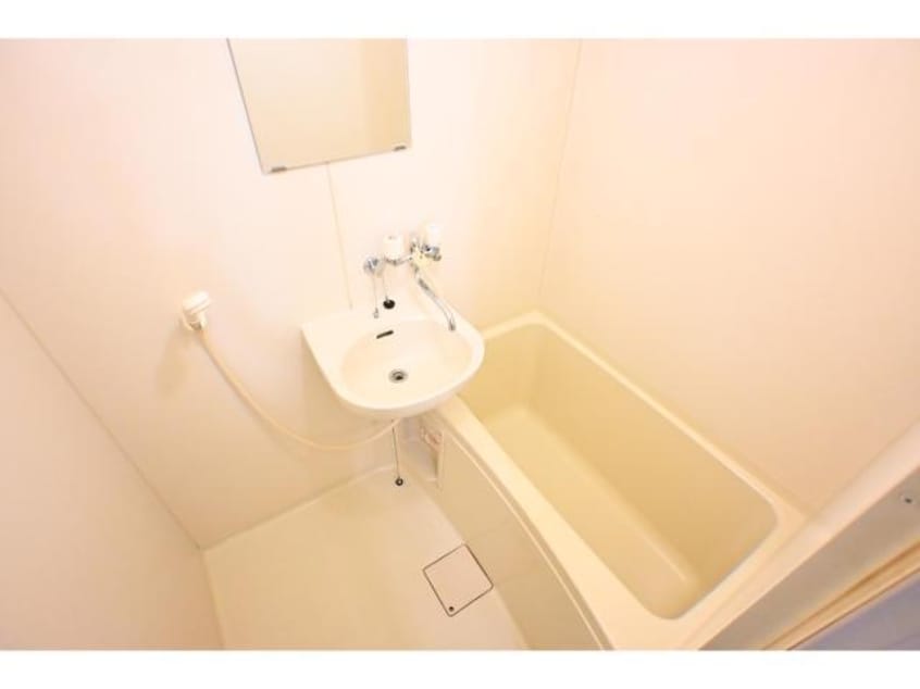  近鉄難波線・奈良線/近鉄奈良駅 バス9分北神殿下車:停歩6分 2階 築27年