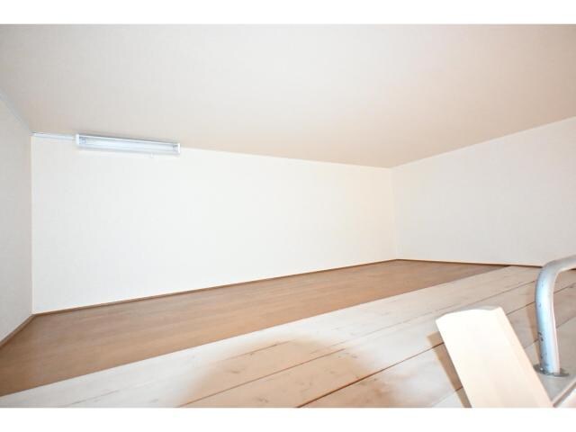  近鉄難波線・奈良線/近鉄奈良駅 バス9分北神殿下車:停歩6分 1階 築27年