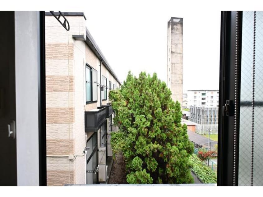  近鉄難波線・奈良線/近鉄奈良駅 バス9分北神殿下車:停歩6分 2階 築27年