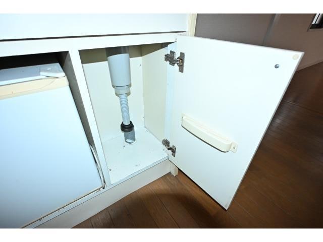  近鉄難波線・奈良線/近鉄奈良駅 バス9分北神殿下車:停歩6分 1階 築27年