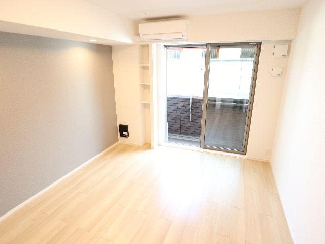  近鉄難波線・奈良線/近鉄奈良駅 バス15分三条大路2丁目下車:停歩3分 3階 築3年