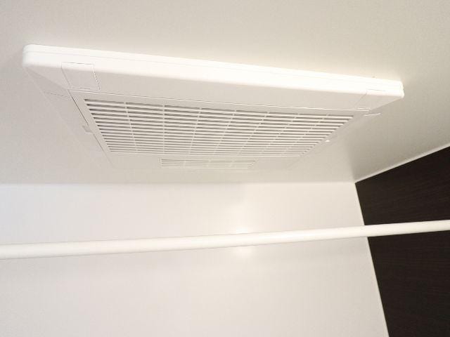  近鉄難波線・奈良線/近鉄奈良駅 バス15分三条大路2丁目下車:停歩3分 3階 築3年