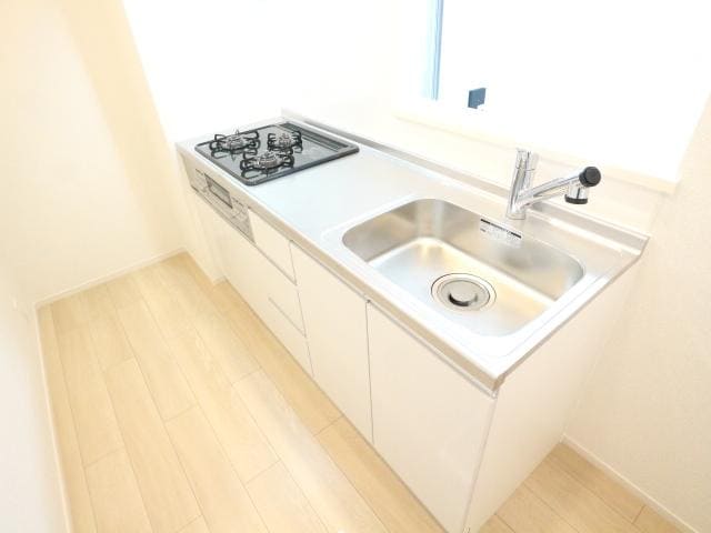  近鉄難波線・奈良線/近鉄奈良駅 バス18分辰市農協下車:停歩8分 1階 築1年