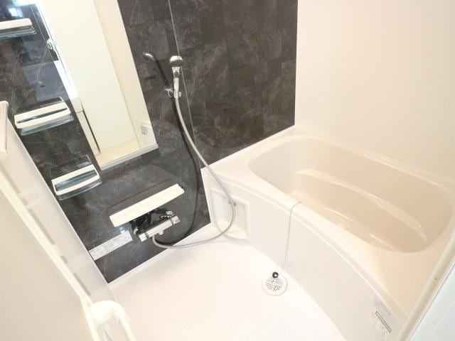  近鉄難波線・奈良線/近鉄奈良駅 バス18分辰市農協下車:停歩8分 1階 築1年